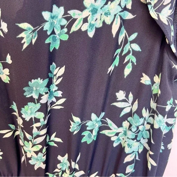 CeCe Breeze Boutique Navy Blue Floral Flutter Jumpsuit Romper Women’s Size 10 - Picture 14 of 15